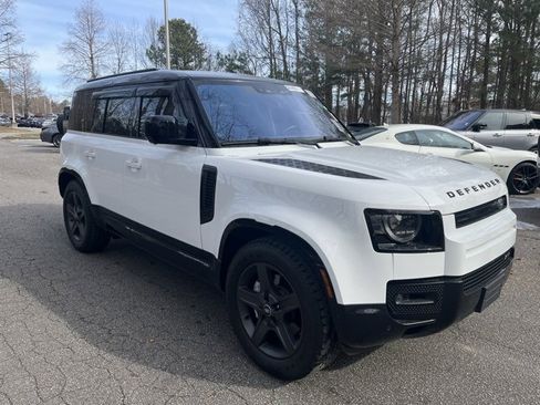 Certified 2022 Land Rover Defender 110 X-Dynamic SE image 2