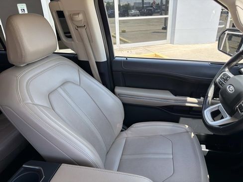 Certified 2024 Ford Expedition Limited RWD image 15