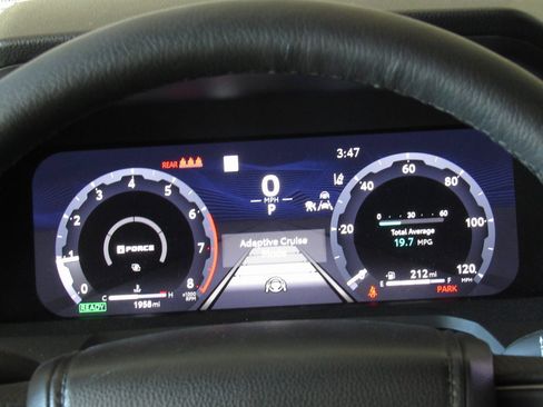 Certified 2025 Toyota Tacoma TRD Off-Road image 27