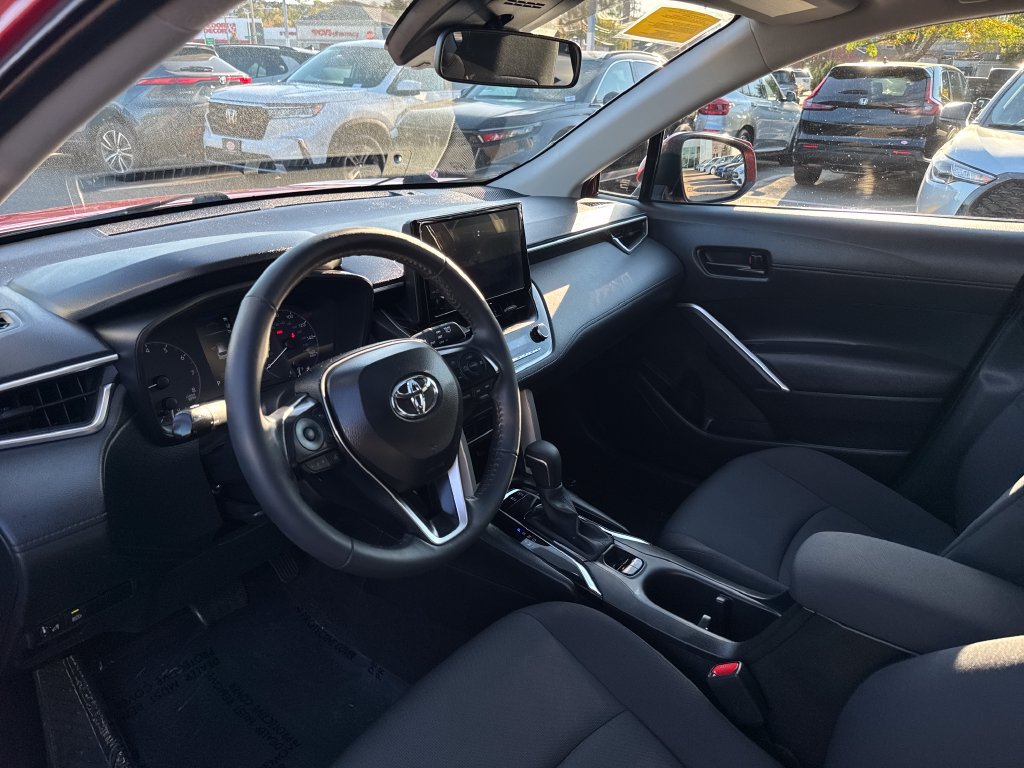 Used 2024 Toyota Corolla Cross LE w/ Moonroof Package AWD/4WD image 13