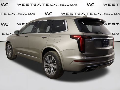 Used 2022 Cadillac XT6 Premium Luxury image 47
