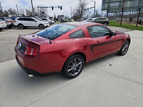 Used 2012 Ford Mustang Premium image 6
