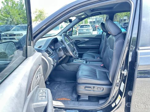 Used 2022 Honda Pilot TrailSport image 2