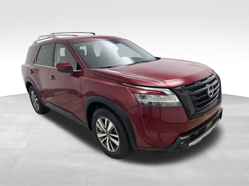 Used 2022 Nissan Pathfinder SL w/ SL Black Package AWD/4WD image 7