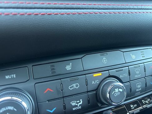 New 2026 Dodge Durango GT w/ Blacktop Package AWD/4WD image 12