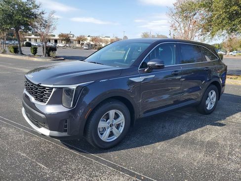 New 2026 Kia Sorento LX image 2