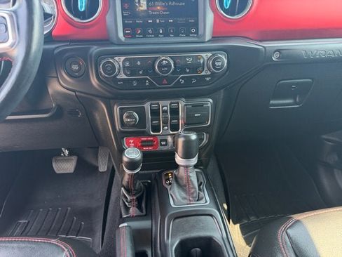 Used 2020 Jeep Wrangler Unlimited Rubicon AWD/4WD image 11