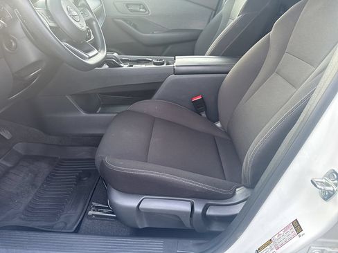 Used 2023 Nissan Rogue S AWD/4WD image 16