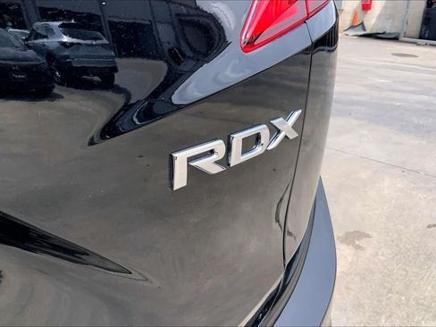 Used 2023 Acura RDX w/ Technology Package FWD image 10