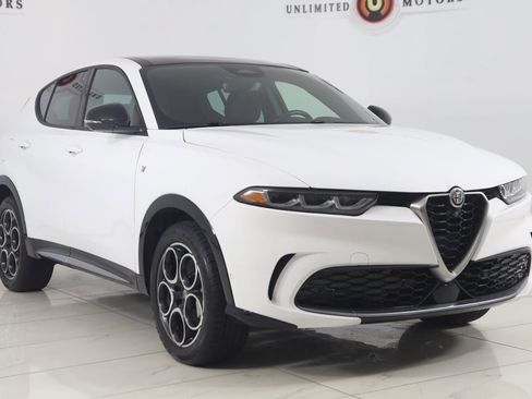 Used 2024 Alfa Romeo Tonale Ti w/ Active Assist Package image 23