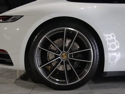 Used 2020 Porsche 911 Carrera RWD image 35