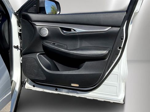 Used 2023 INFINITI QX50 Luxe AWD/4WD image 28