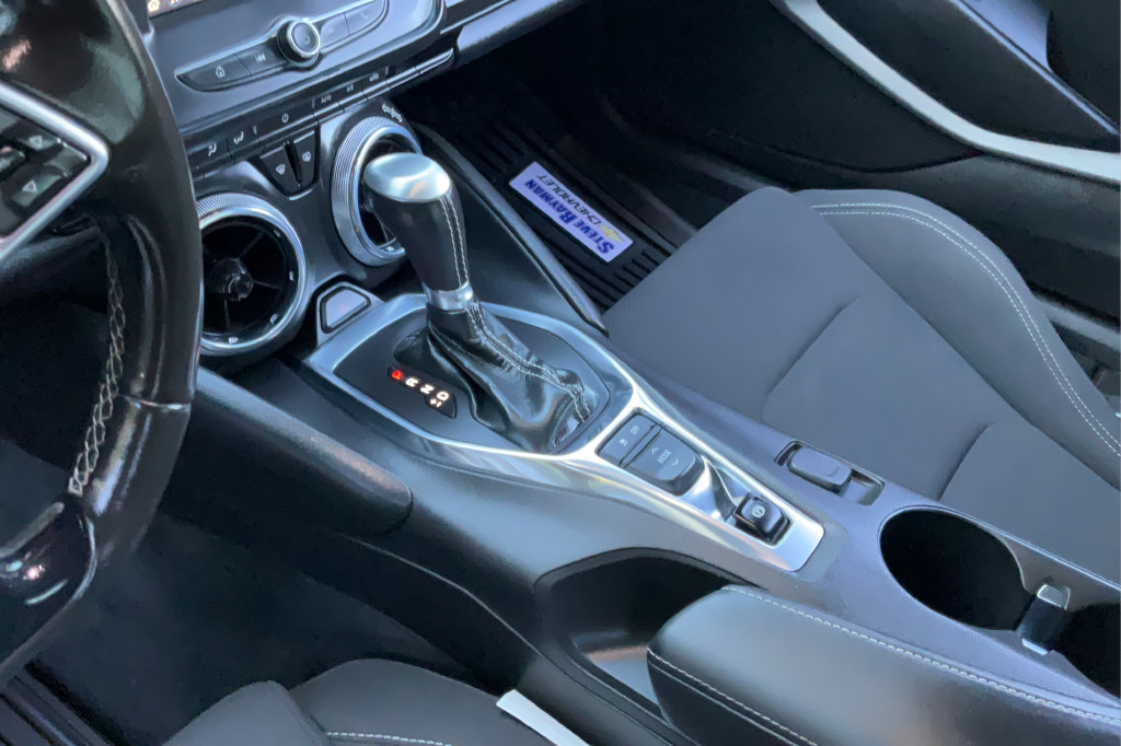 Used 2019 Chevrolet Camaro LS RWD image 20