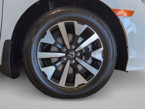 New 2026 Honda Odyssey EX-L image 13