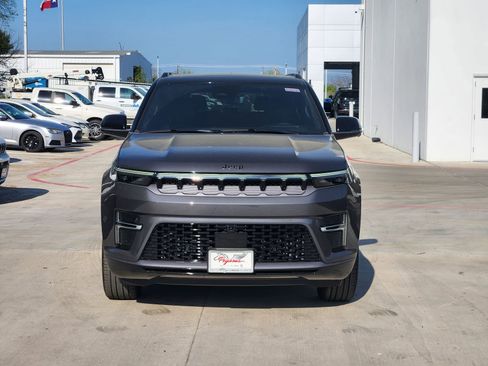 New 2026 Jeep Grand Wagoneer Summit w/ Rear Seat Video Group I image 6