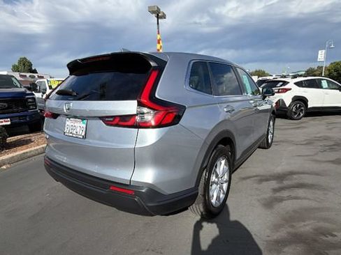 Used 2026 Honda CR-V EX image 4