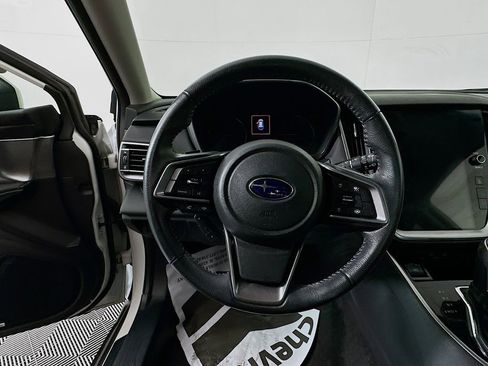 Used 2021 Subaru Outback Limited image 11