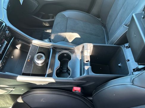 New 2025 Jeep Grand Cherokee L Altitude AWD/4WD image 20