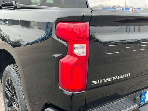 Used 2022 Chevrolet Silverado 1500 RST image 13
