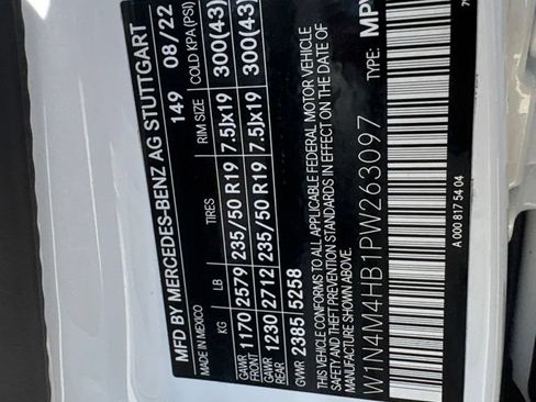 Used 2023 Mercedes-Benz GLB 250 4MATIC image 22