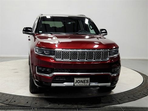 Used 2023 Jeep Grand Wagoneer L Series II image 2