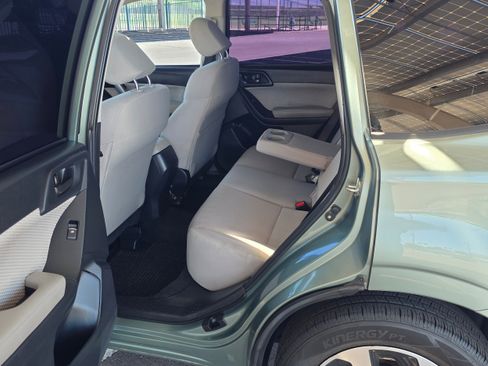 Used 2018 Subaru Forester 2.5i Premium AWD/4WD image 24