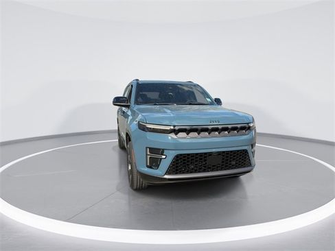 New 2026 Jeep Grand Wagoneer Limited image 3