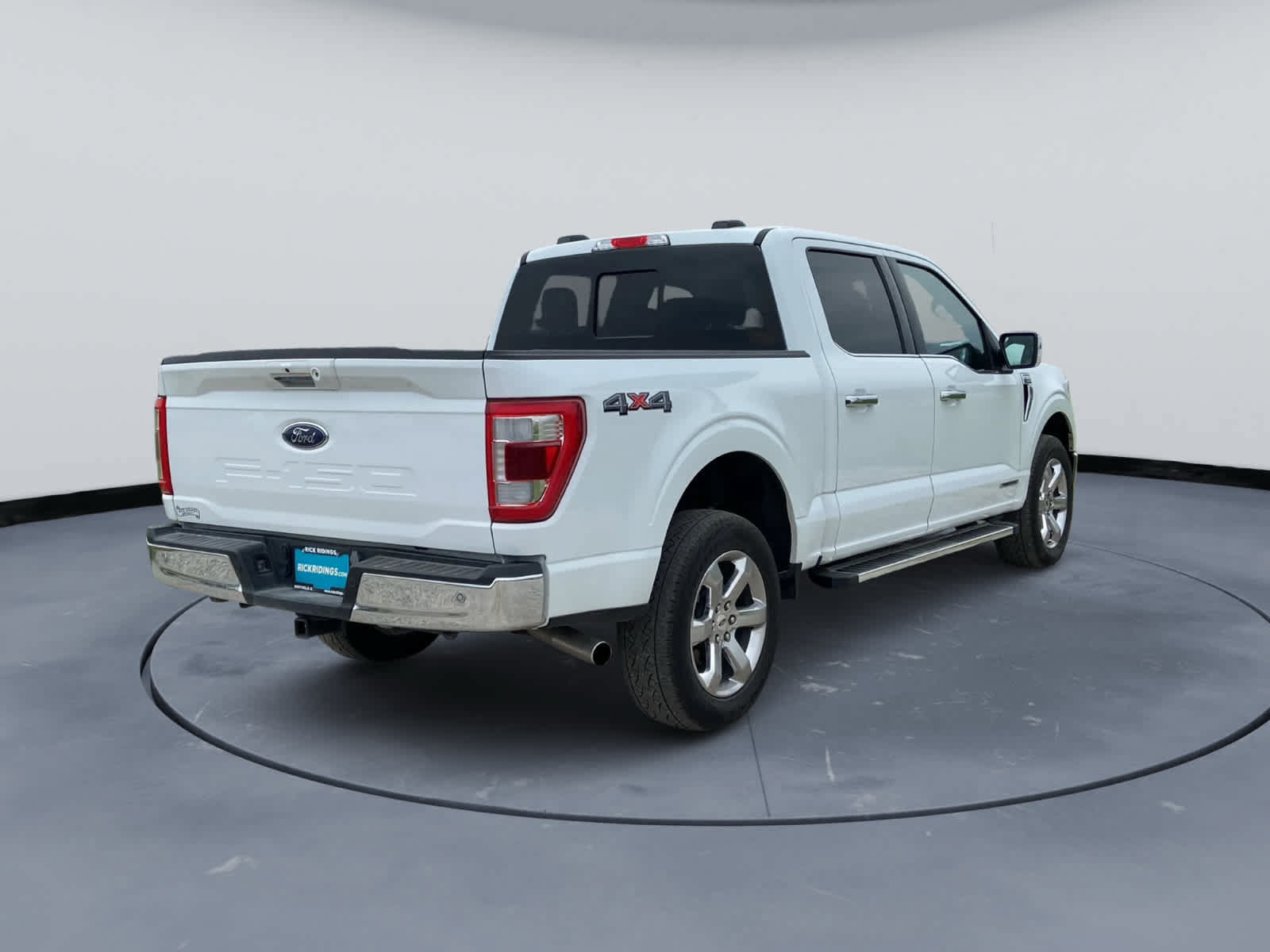 Used 2023 Ford F150 Lariat w/ Equipment Group 502A High AWD/4WD image 4