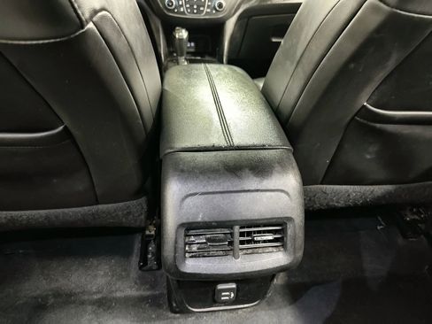 Used 2019 Chevrolet Equinox Premier image 23