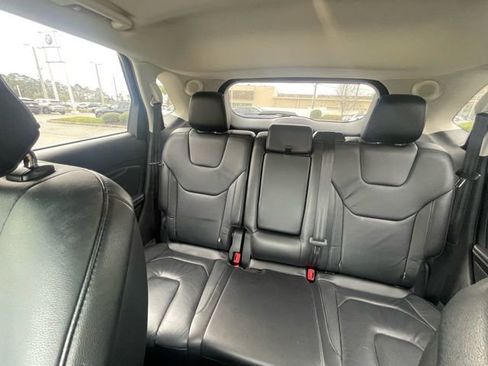 Used 2016 Ford Edge Titanium w/ Technology Package image 8