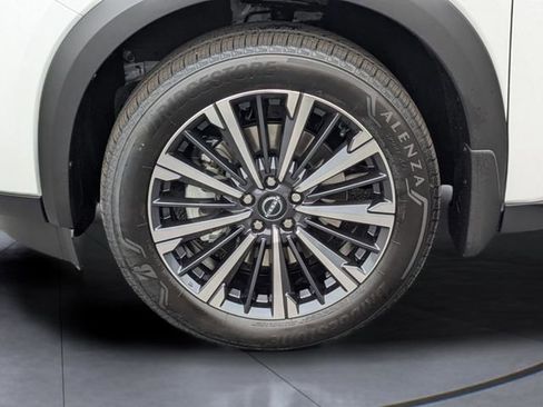 New 2026 Nissan Pathfinder Platinum AWD/4WD image 38