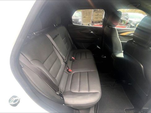 Used 2023 Chevrolet TrailBlazer ACTIV w/ Convenience Package AWD/4WD image 15