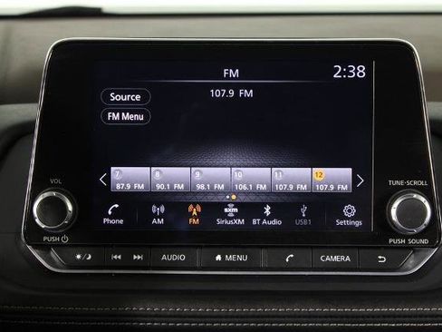 Certified 2023 Nissan Rogue SV FWD image 9