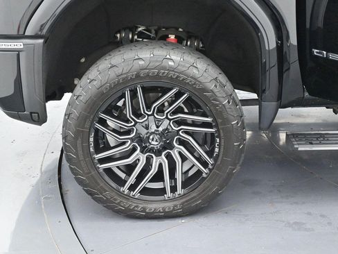 Used 2024 GMC Sierra 2500 Denali Ultimate AWD/4WD image 38