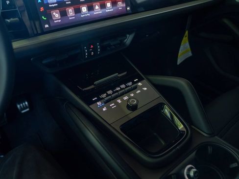 New 2026 Porsche Cayenne S AWD/4WD image 22