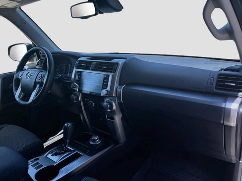 Used 2023 Toyota 4Runner SR5 AWD/4WD image 27