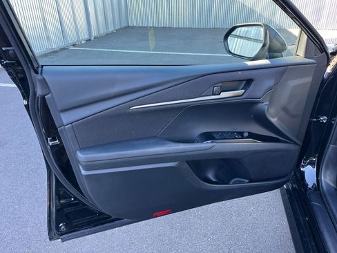 Used 2025 Toyota Camry LE image 20