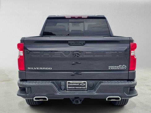 Used 2023 Chevrolet Silverado 1500 High Country AWD/4WD image 4