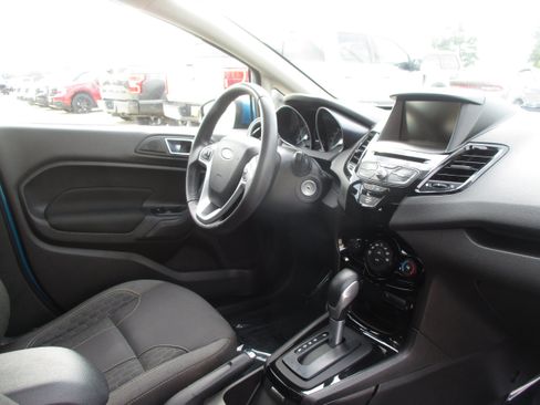 Used 2014 Ford Fiesta SE w/ Equipment Group 201A FWD image 26