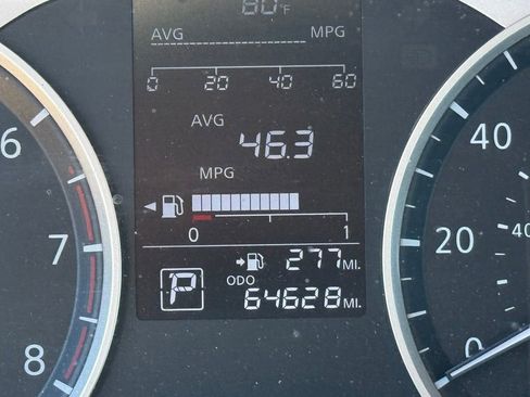 Used 2024 Nissan Versa S FWD image 17