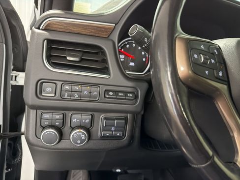 Used 2021 Chevrolet Tahoe High Country w/ Premium Package image 36