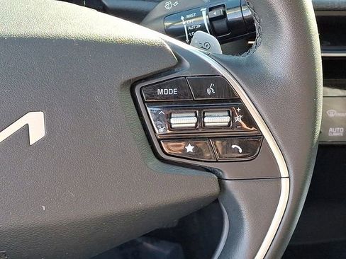 Used 2022 Kia EV6 Light image 25