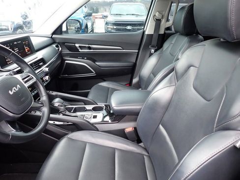 Used 2022 Kia Telluride S image 15