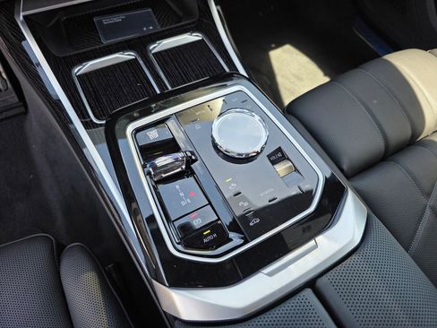New 2026 BMW 760i xDrive AWD/4WD image 16