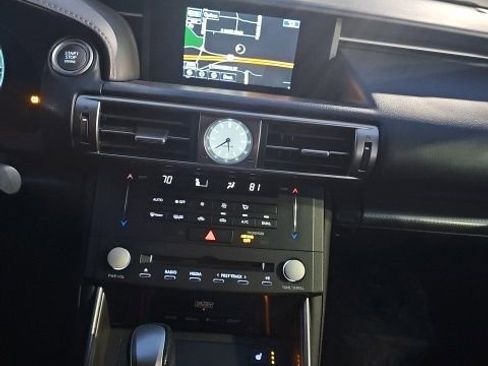 Used 2016 Lexus IS 350 image 11