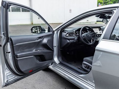 Used 2023 Toyota Camry LE FWD image 24