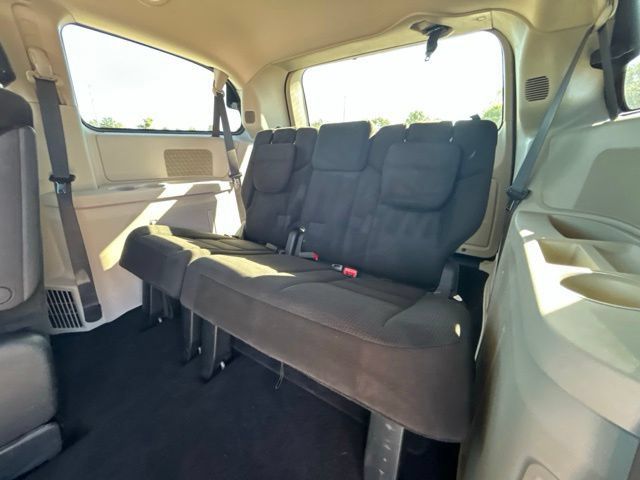 Used 2016 Dodge Grand Caravan SE w/ Quick Order Package 29E SE FWD image 30