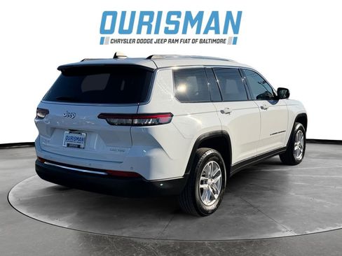 Used 2023 Jeep Grand Cherokee L Laredo image 6