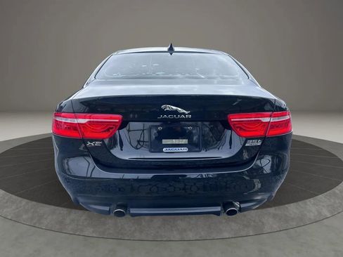 Used 2017 Jaguar XE Prestige image 6