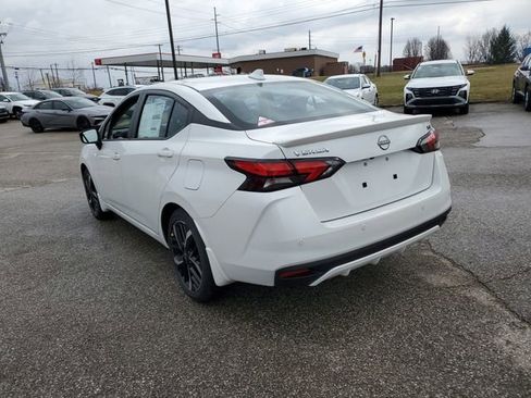 New 2025 Nissan Versa SR w/ Trunk Package image 3